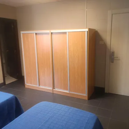 Residencia Universitaria José Sardina * A Coruña