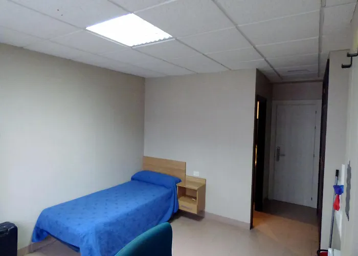Residencia Universitaria Jose Sardina Hostel *
