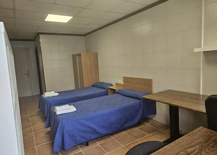 Hostel Residencia Universitaria Jose Sardina *